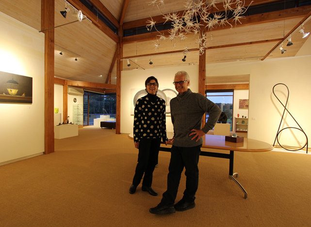 Nina and Ashley Jones – Directors and owners of the gallery